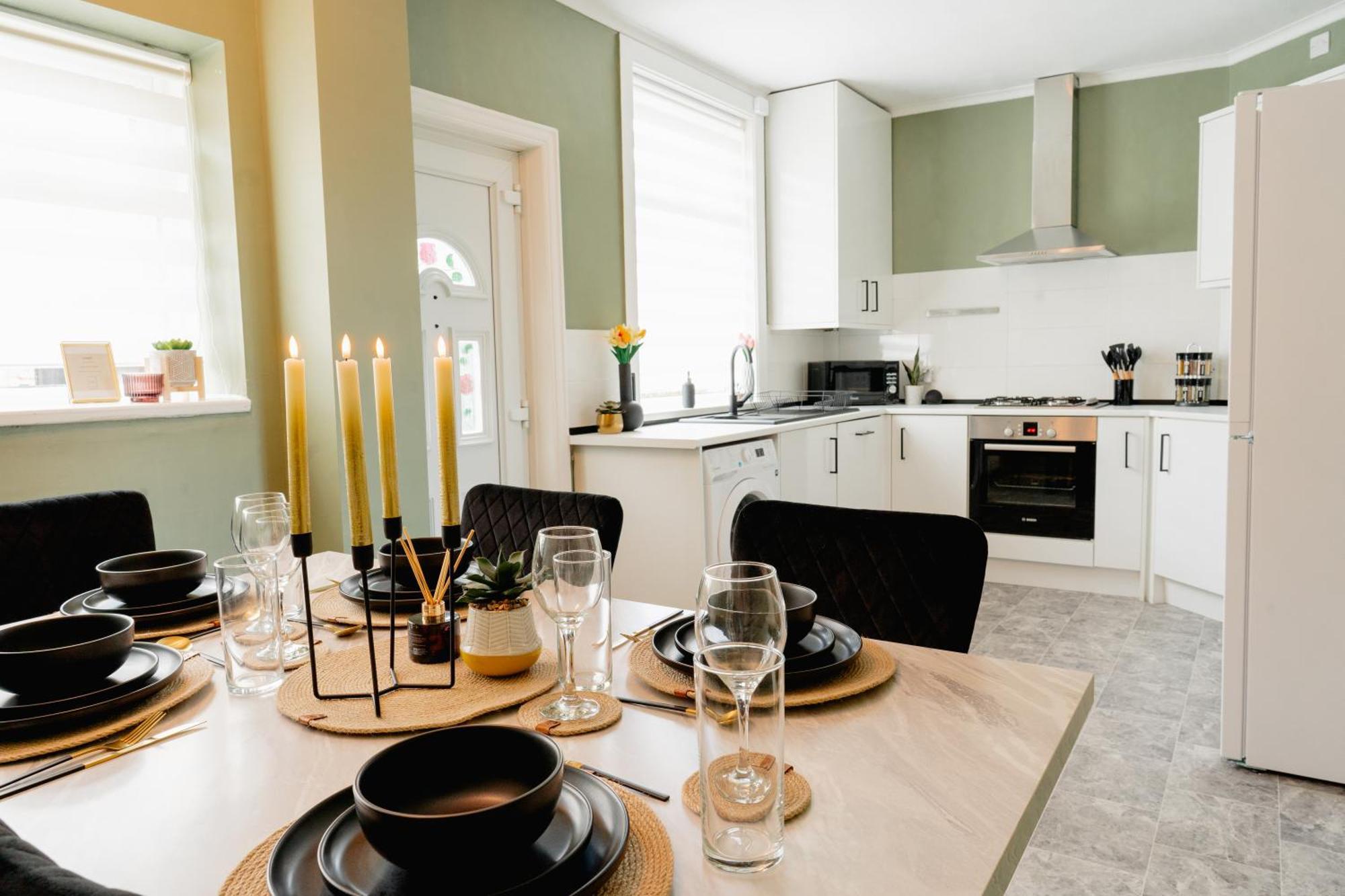 Bowling Terrace By Above Rubies - Stylish, 3 Bedroom, Pet Friendly House In סקיפטון מראה חיצוני תמונה