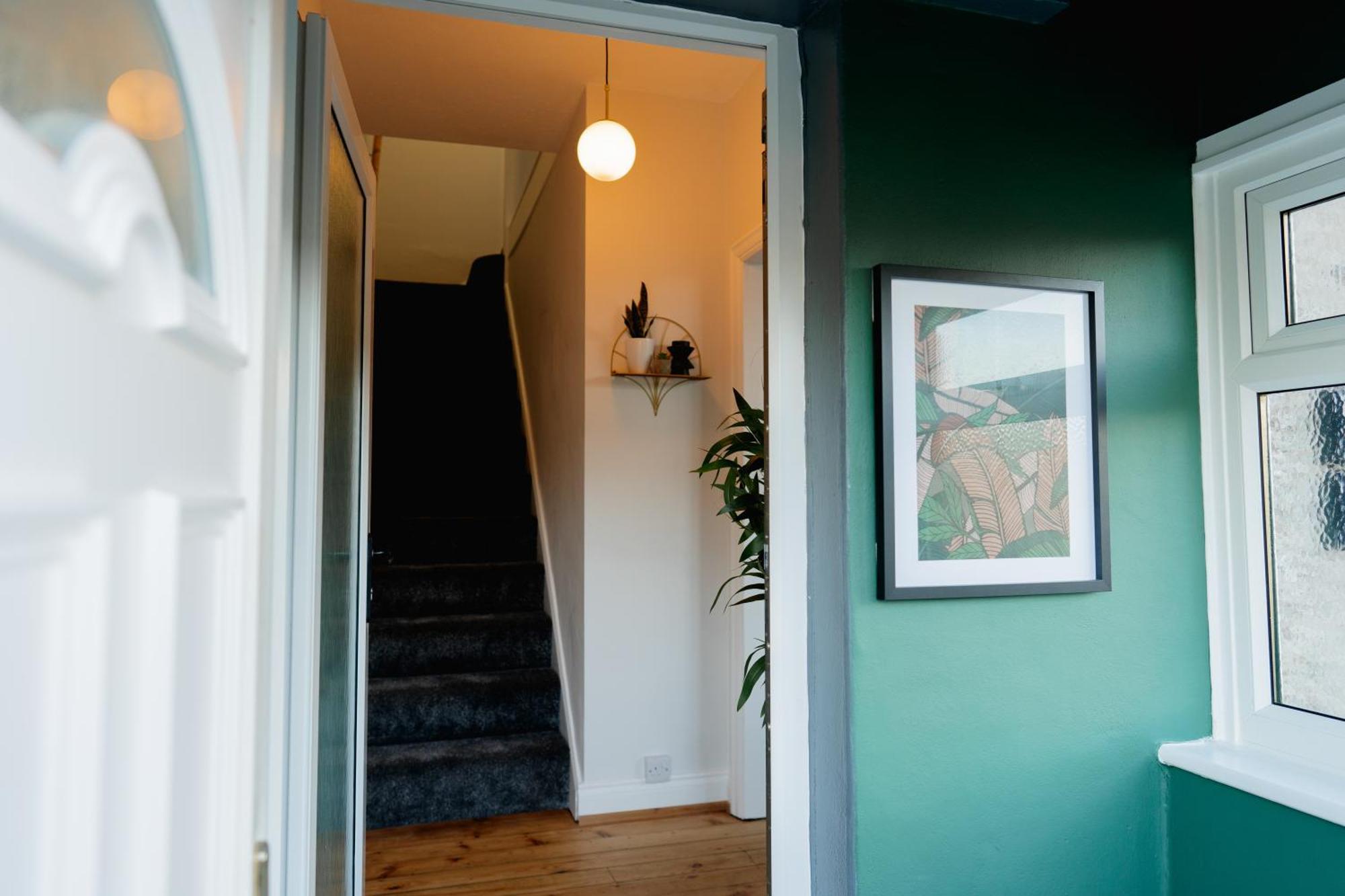 Bowling Terrace By Above Rubies - Stylish, 3 Bedroom, Pet Friendly House In סקיפטון מראה חיצוני תמונה