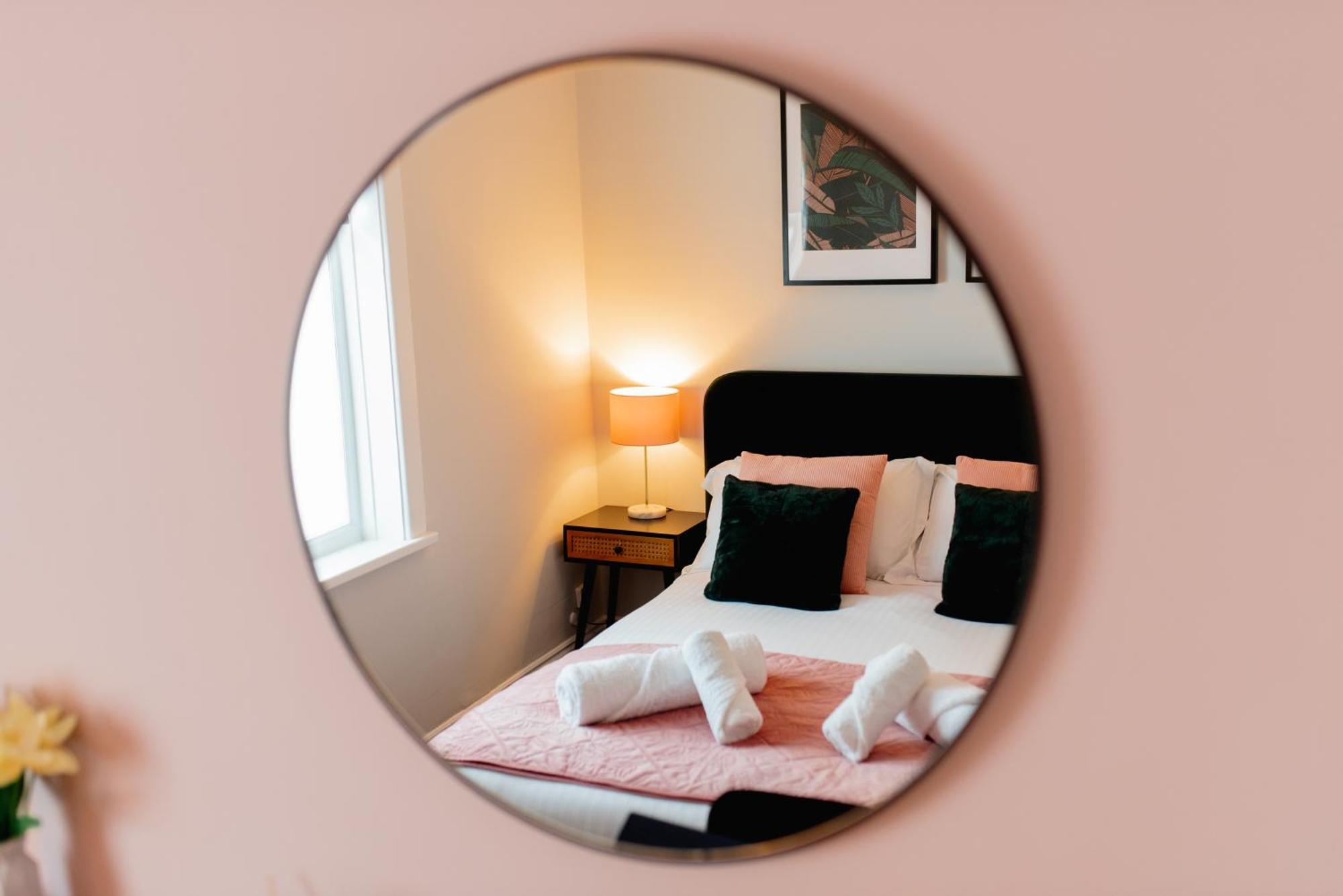 Bowling Terrace By Above Rubies - Stylish, 3 Bedroom, Pet Friendly House In סקיפטון מראה חיצוני תמונה