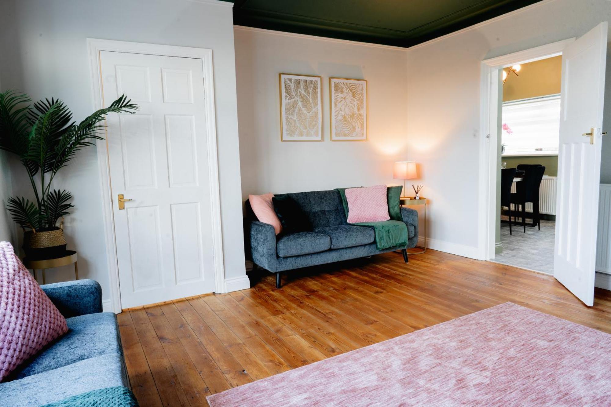 Bowling Terrace By Above Rubies - Stylish, 3 Bedroom, Pet Friendly House In סקיפטון מראה חיצוני תמונה